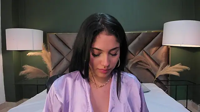 Mia Elowen online show from 14, 3, 2025