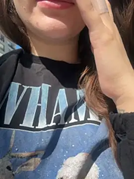 Elinatiranda online show from 14, 3, 2026