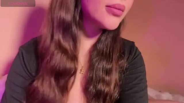 Elinatiranda online show from 28, 3, 2026