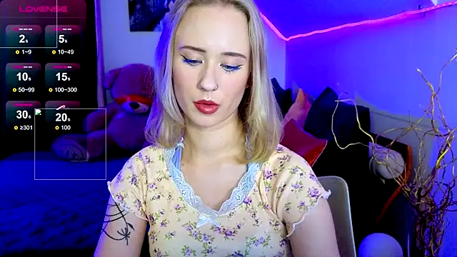 SashaBrooks online show from 22, 10, 2025