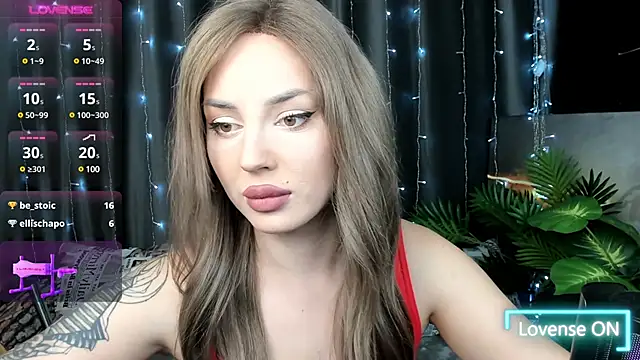 Snapshot of Dinamoree chatting on 25, 1, 2025 Dinamoree online show from 25, 1, 2025