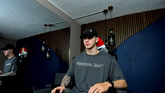 JacksonOlsenn online show from 8, 1, 2025