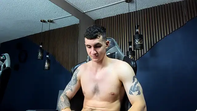 JacksonOlsenn online show from 14, 1, 2025