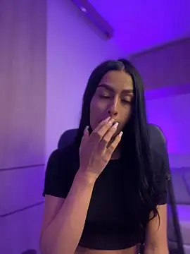 maddy bronw  online show from 29, 12, 2024