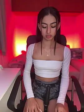 maddy bronw  online show from 2, 2, 2025