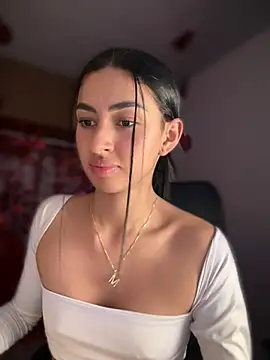 maddy bronw  online show from 14, 2, 2025