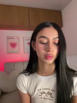 maddy bronw  online show from 22, 9, 2025