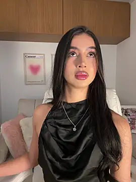Snapshot of maddy_bronw_ chatting on 16, 5, 2026 maddy bronw online show from 16, 5, 2026