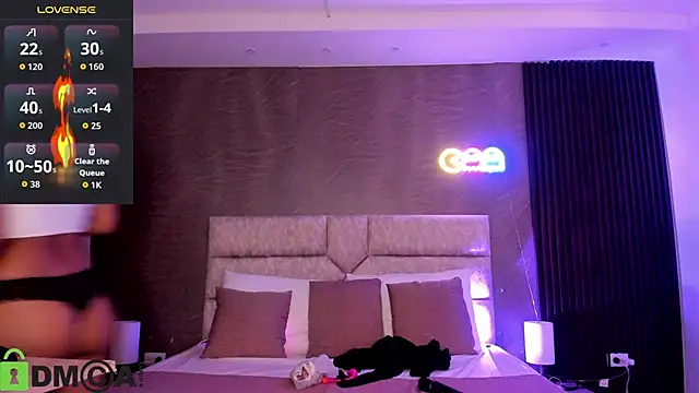 Cristal  adams online show from 26, 10, 2025