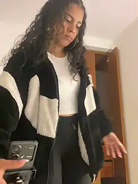 NINA 18 YEARS online show from 15, 2, 2025