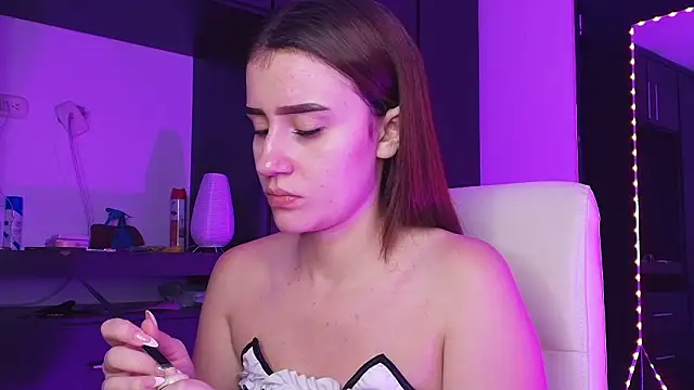 TinaJonnes  online show from 30, 3, 2026