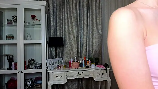 AnneFoxy online show from 21, 12, 2025