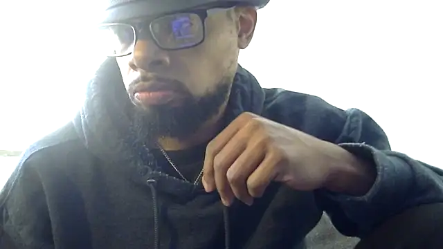 Snapshot of WhiskeyWood_DuhGOD chatting on 4, 2, 2026 WhiskeyWood DuhGOD online show from 4, 2, 2026