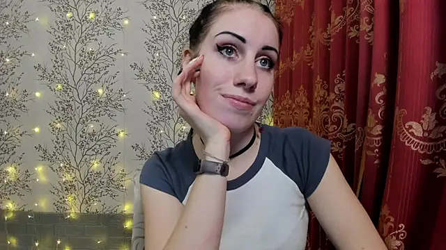 Snapshot of Mary0Lou chatting on 21, 12, 2024 Mary0Lou online show from 21, 12, 2024