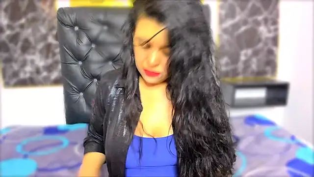 Snapshot of scarlett_w0lf chatting on 9, 10, 2025 scarlett w0lf online show from 9, 10, 2025