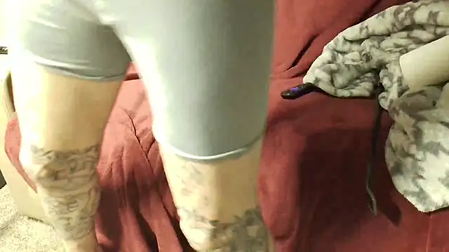 overaveragefreak4you online show from 14, 12, 2025