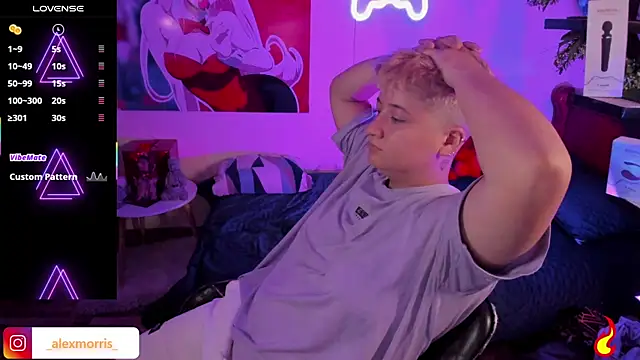 Snapshot of _AlexMorris chatting on 3, 10, 2025 AlexMorris online show from 3, 10, 2025