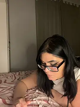 alexaandreea99 online show from 9, 12, 2024