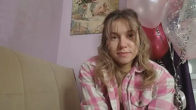 TaylorBre online show from 8, 3, 2025