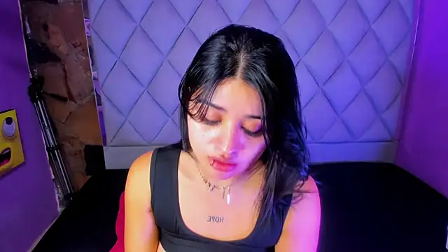 venusowen  online show from 26, 9, 2025