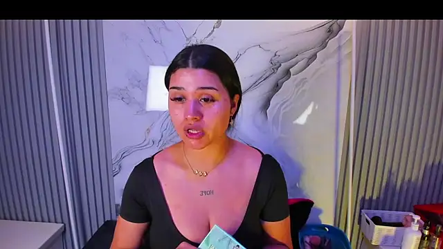 venusowen  online show from 28, 5, 2026