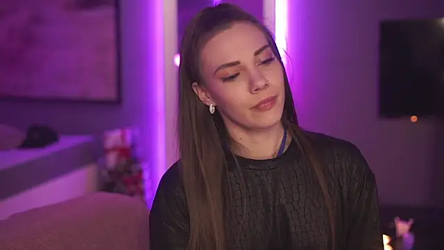 StephanieNeeson online show from 31, 12, 2024