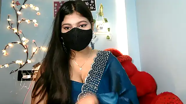 Reena Singh53 online show from 15, 11, 2025