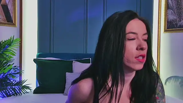 Snapshot of MadilynFox chatting on 4, 2, 2026 MadilynFox online show from 4, 2, 2026