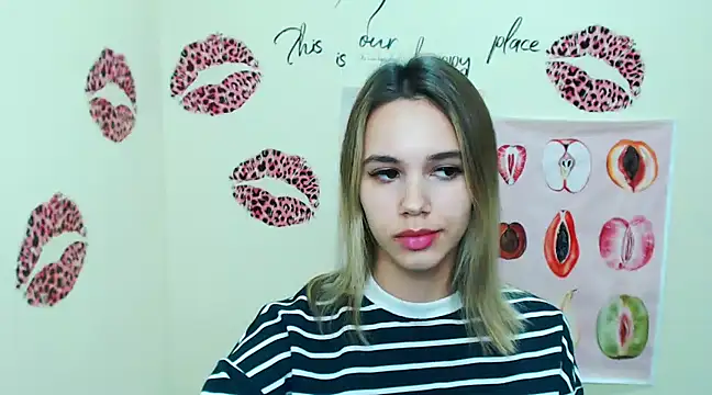  StAcY online show from 8, 12, 2024