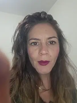 Snapshot of Hanny_24 chatting on 19, 10, 2025 Hanny 24 online show from 19, 10, 2025