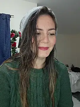 Snapshot of Hanny_24 chatting on 20, 12, 2025 Hanny 24 online show from 20, 12, 2025