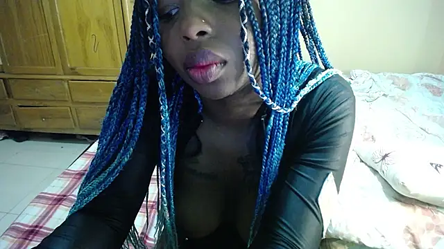 Snapshot of _Zooee chatting on 12, 2, 2025 Zooee online show from 12, 2, 2025