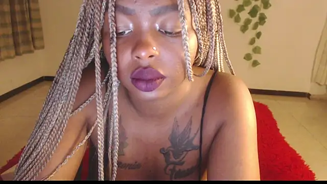 Snapshot of _Zooee chatting on 14, 9, 2025 Zooee online show from 14, 9, 2025