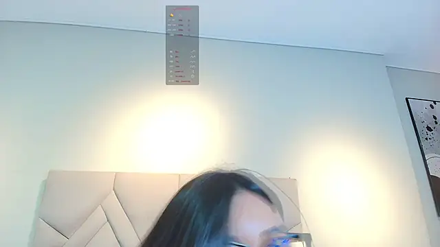 Isis Osman online show from 10, 4, 2026