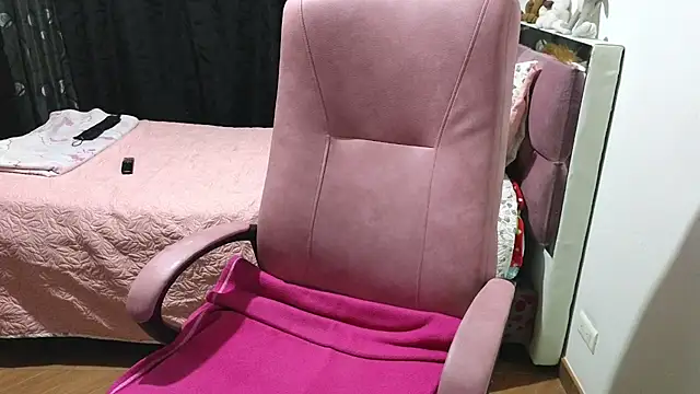 scarletteowens online show from 10, 2, 2025