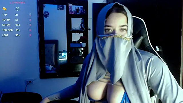 Snapshot of janna_isa chatting on 13, 9, 2025 janna isa online show from 13, 9, 2025