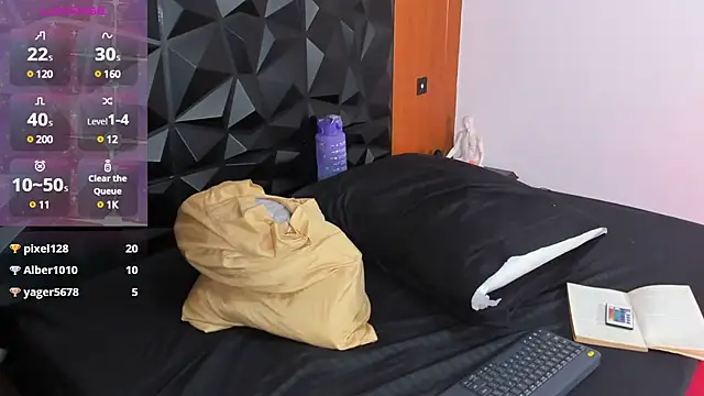 Wendy Marchall online show from 3, 2, 2025