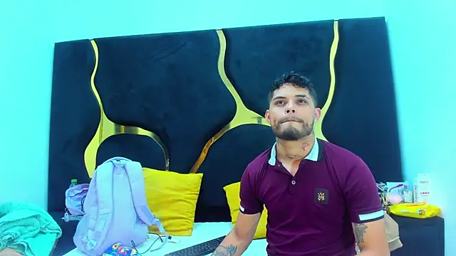 MelissaAndZeuss online show from 7, 11, 2025