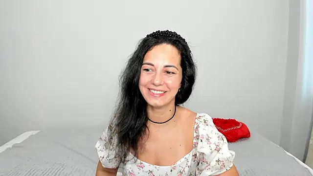 Snapshot of Linda_Insatiable chatting on 14, 6, 2026 Linda Insatiable online show from 14, 6, 2026
