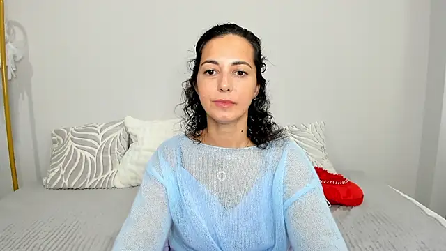 Snapshot of Linda_Insatiable chatting on 19, 6, 2026 Linda Insatiable online show from 19, 6, 2026