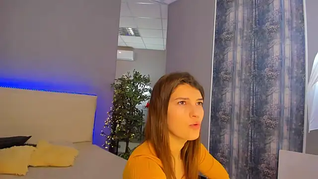 Laura Leee online show from 18, 1, 2025