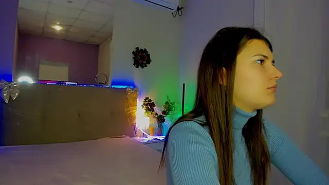 Laura Leee online show from 19, 12, 2025