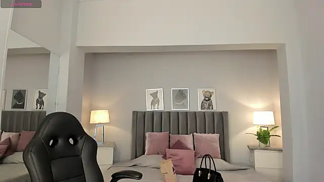 Snapshot of Madie__collins chatting on 26, 2, 2025 Madie collins online show from 26, 2, 2025