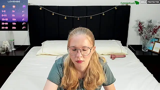 CatmintLush online show from 21, 12, 2025