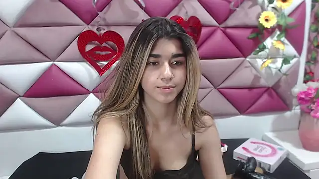 NahomiConnor  online show from 13, 2, 2025