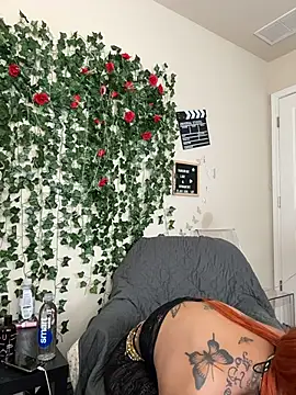 butterflybootyy online show from 24, 11, 2025