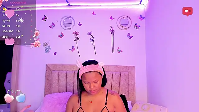 LaurinMonroe online show from 22, 2, 2025