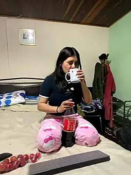 emiliaharper408 online show from 3, 12, 2024