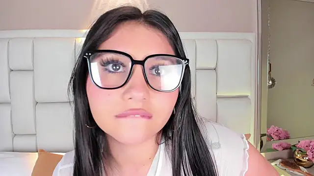 AvyMilton online show from 10, 1, 2026