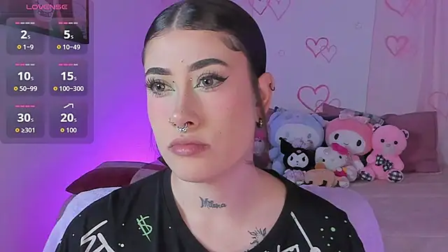 melody suarez online show from 22, 11, 2025